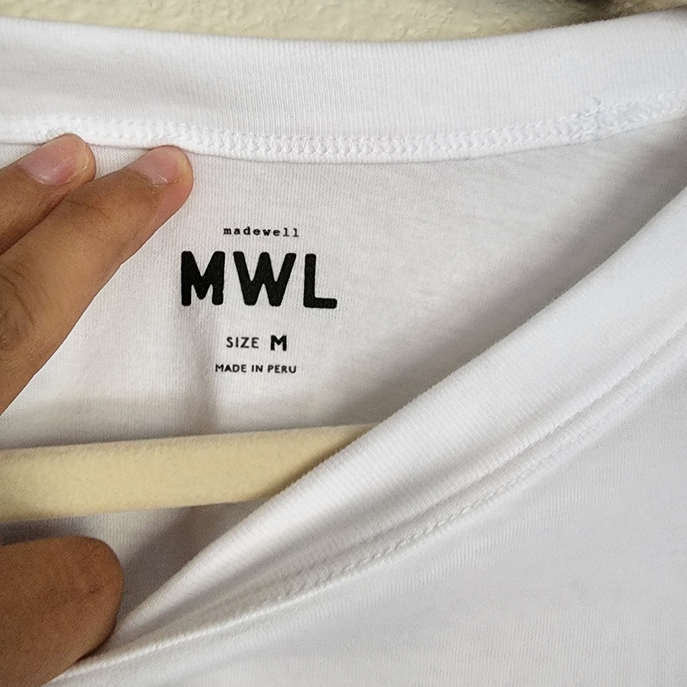 Madewell White Cropped Tee with Minimal Mountain Line Art - Picture 7 of 9